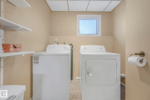5108 55 Avenue, Leduc, AB - Indoor Photo Showing Laundry Room