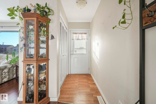 5108 55 Avenue, Leduc, AB - Indoor Photo Showing Other Room