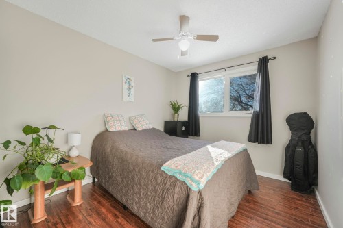 5108 55 Avenue, Leduc, AB - Indoor Photo Showing Bedroom