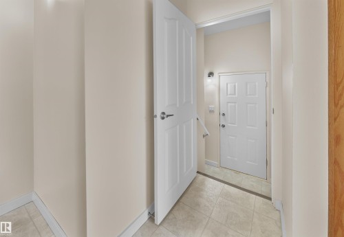 10531 52 Avenue, Edmonton, AB - Indoor Photo Showing Other Room
