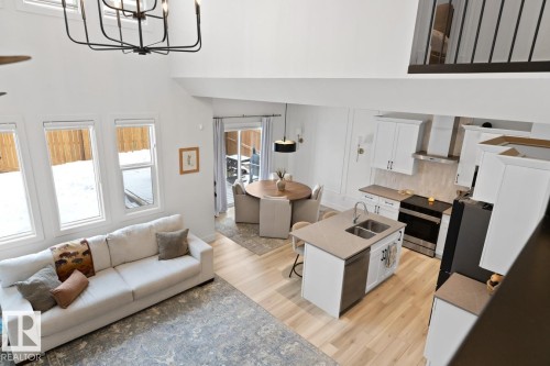 3808 42 Avenue  Beaumont, AB T4X 2Z6