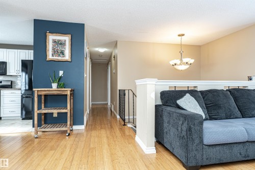 16331 119 Street Nw, Edmonton, AB - Indoor