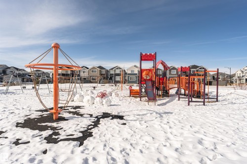 Community jungle gym with a residential view - 16616 31 Avenue, Edmonton, AB - Outdoor