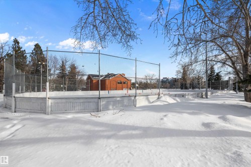 320 8604 Gateway Boulevard, Edmonton, AB - Outdoor