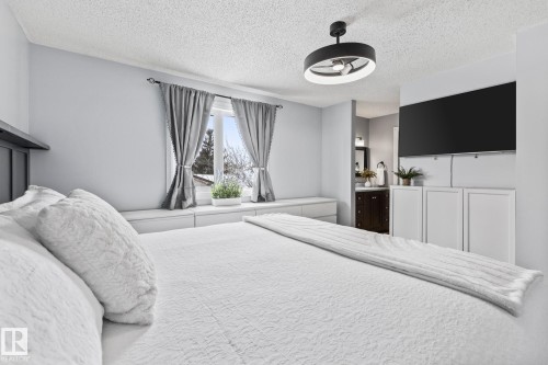 41 Patterson Crescent, St. Albert, AB - Indoor Photo Showing Bedroom