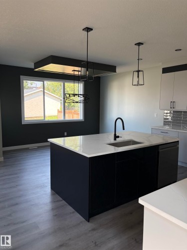 68 Maple Crescent, Gibbons, AB 