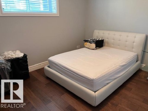 21428 25 Avenue, Edmonton, AB - Indoor Photo Showing Bedroom