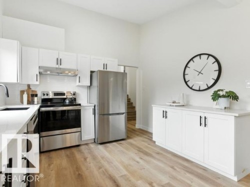 1 Sylvan Drive, St. Albert, AB - Indoor Photo Showing Kitchen
