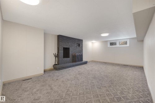 14712 Park Drive, Edmonton, AB - Indoor With Fireplace