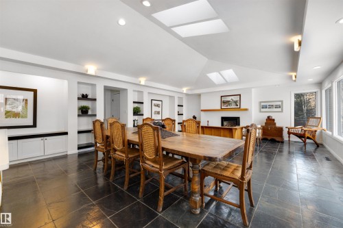 14712 Park Drive, Edmonton, AB - Indoor Photo Showing Dining Room
