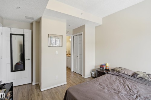 402 11109 84 Avenue, Edmonton, AB - Indoor Photo Showing Bedroom
