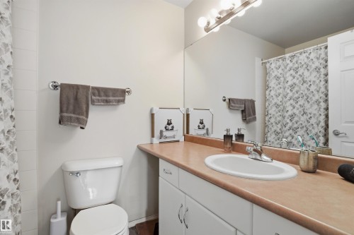 402 11109 84 Avenue, Edmonton, AB - Indoor Photo Showing Bathroom