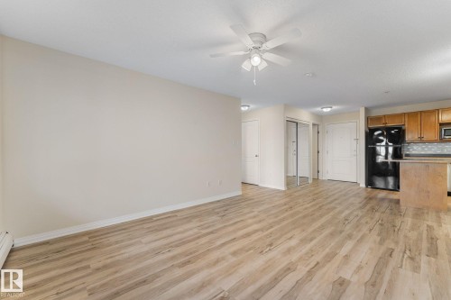 201 5340 199 Street, Edmonton, AB - Indoor Photo Showing Kitchen