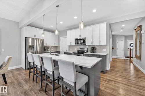 1212 Cy Becker Road, Edmonton, AB - Indoor Photo Showing Kitchen With Upgraded Kitchen
