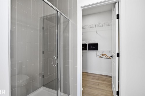 3704 Cross Landing, Edmonton, AB - Indoor Photo Showing Bathroom