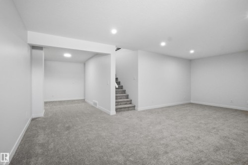 3704 Cross Landing, Edmonton, AB - Indoor