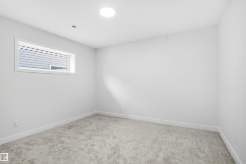 3704 Cross Landing, Edmonton, AB - Indoor Photo Showing Other Room