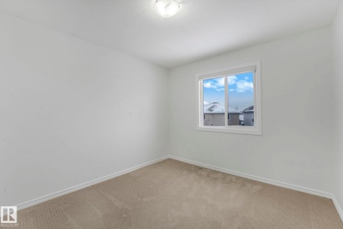 8616 178 Avenue, Edmonton, AB - Indoor Photo Showing Other Room