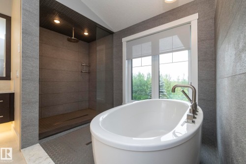 7549 May Common, Edmonton, AB - Indoor Photo Showing Bathroom