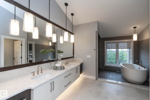 7549 May Common, Edmonton, AB - Indoor Photo Showing Bathroom