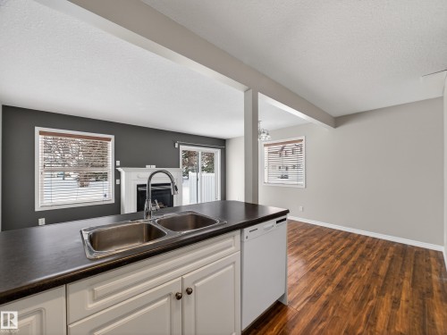 138 16823 84 Street, Edmonton, AB - Indoor Photo Showing Kitchen With Double Sink