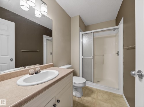 138 16823 84 Street, Edmonton, AB - Indoor Photo Showing Bathroom