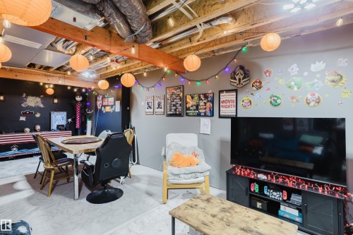 7056 181 Avenue, Edmonton, AB - Indoor