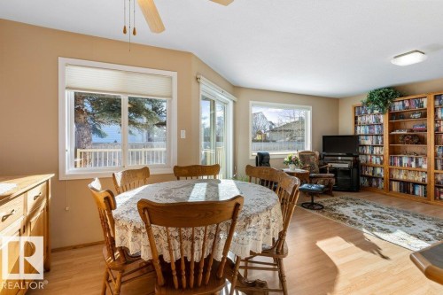 2 Pineview Horizon Village, St. Albert, AB - Indoor Photo Showing Dining Room