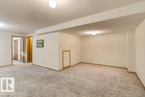 2 Pineview Horizon Village, St. Albert, AB - Indoor Photo Showing Other Room