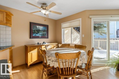 2 Pineview Horizon Village, St. Albert, AB - Indoor Photo Showing Dining Room