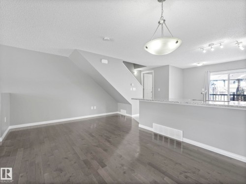27 1030 Chappelle Boulevard, Edmonton, AB - Indoor Photo Showing Other Room