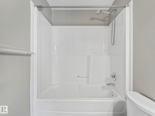 Ensuite - 27 1030 Chappelle Boulevard, Edmonton, AB - Indoor Photo Showing Bathroom