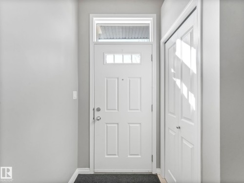 27 1030 Chappelle Boulevard, Edmonton, AB - Indoor Photo Showing Other Room