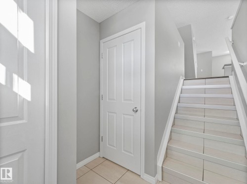27 1030 Chappelle Boulevard, Edmonton, AB - Indoor Photo Showing Other Room