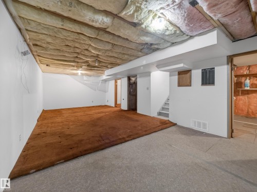 5116 37 Avenue, Edmonton, AB - Indoor