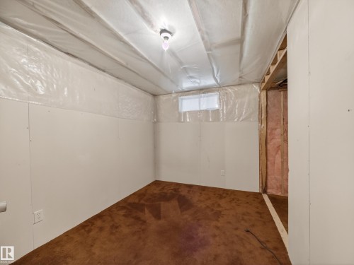 5116 37 Avenue, Edmonton, AB - Indoor