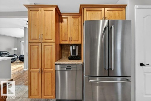 10 Oakridge Drive S, St. Albert, AB - Indoor Photo Showing Kitchen