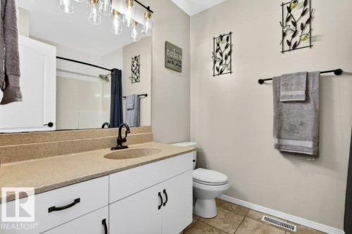 10 Oakridge Drive S, St. Albert, AB - Indoor Photo Showing Bathroom