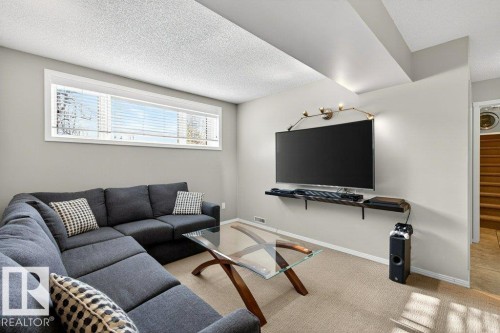 10 Oakridge Drive S, St. Albert, AB - Indoor