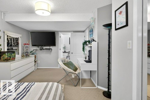 10 Oakridge Drive S, St. Albert, AB - Indoor Photo Showing Bedroom