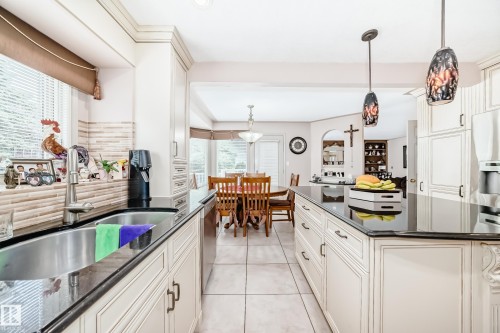 17416 53 Avenue, Edmonton, AB - Indoor Photo Showing Kitchen With Double Sink