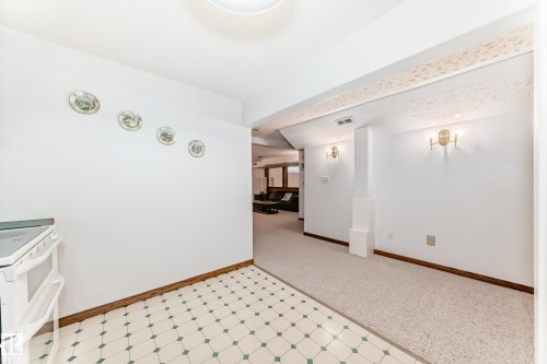 17416 53 Avenue, Edmonton, AB - Indoor