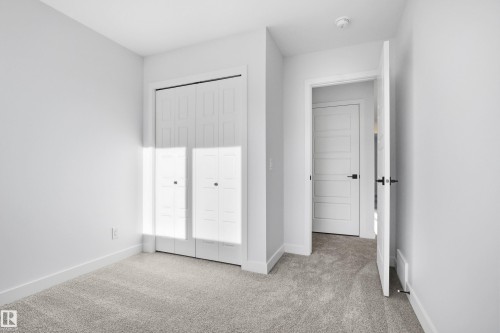 679 Orchards Boulevard, Edmonton, AB - Indoor Photo Showing Other Room