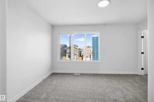 679 Orchards Boulevard, Edmonton, AB - Indoor Photo Showing Other Room