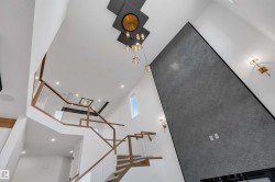 Detailed view of recessed lighting - 