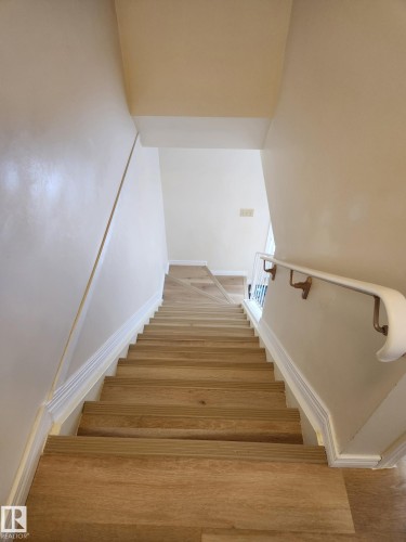 12A Castle Terrace, Edmonton, AB - Indoor Photo Showing Other Room