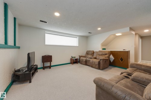 16407 87 Avenue, Edmonton, AB - Indoor