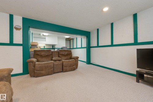 16407 87 Avenue, Edmonton, AB - Indoor