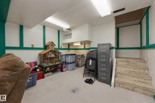 16407 87 Avenue, Edmonton, AB - Indoor Photo Showing Other Room