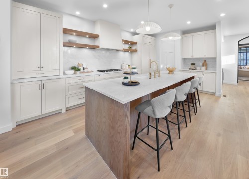 43 Westridge Road, Edmonton, AB - Indoor Photo Showing Kitchen With Upgraded Kitchen